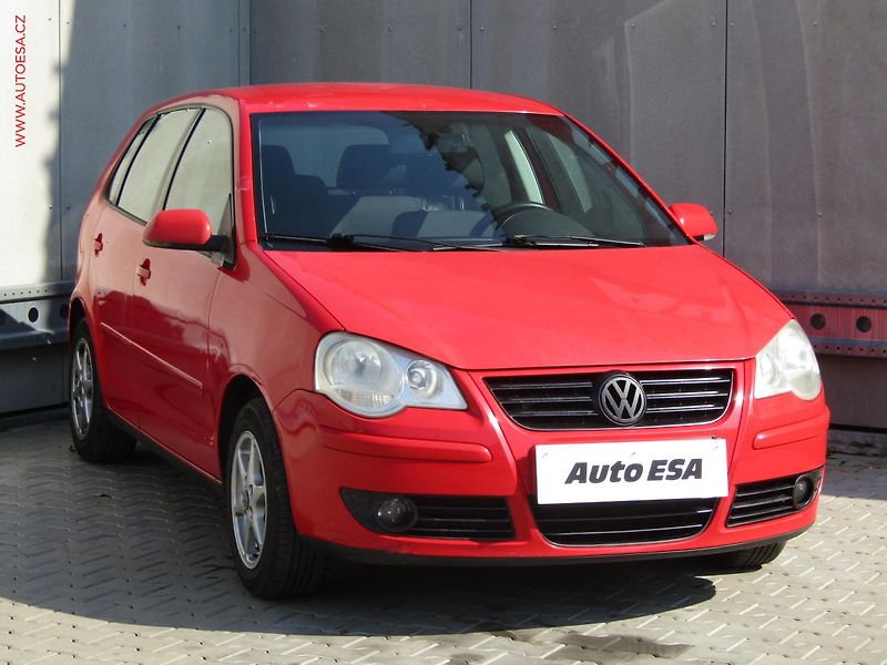 Volkswagen Polo (2005) 1.2i, ČR, AC, park.asist - fotka 1 z 16