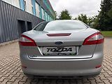Ford Mondeo 2,0i 16V Ghia / servis.kn. /  - náhled 3
