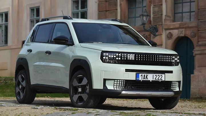 Fiat Grande Panda bude pro dvou až tříčlenné rodiny dobrým společníkem.