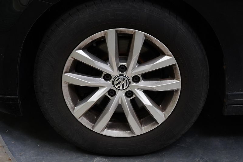 Volkswagen Passat - fotka 10 z 26
