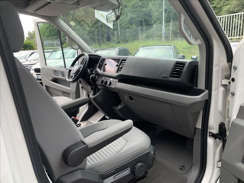 Volkswagen Grand California - fotka 11 z 19