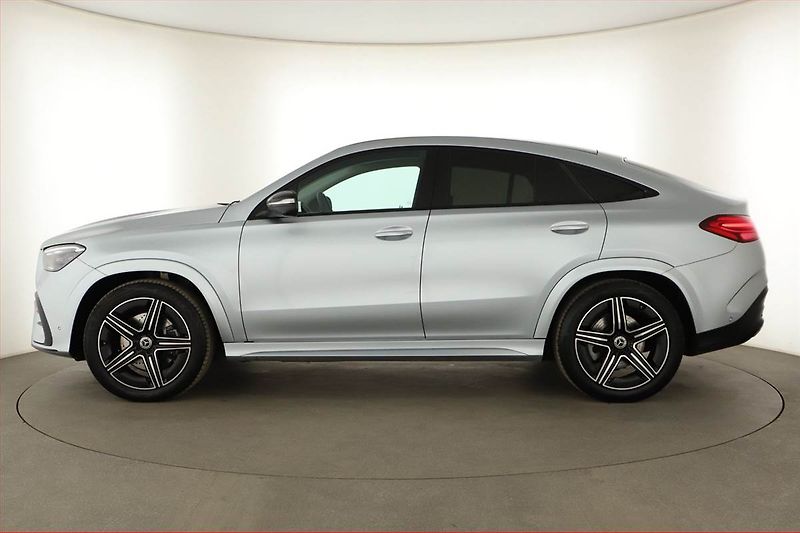 Mercedes-Benz GLE (2024) 300 d 4MATIC, Vzduch, Tažné - fotka 3 z 30