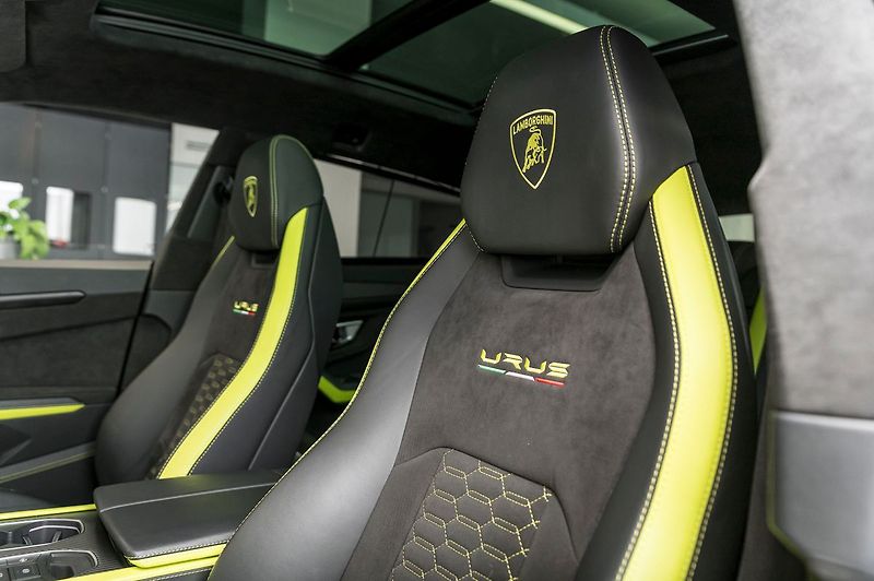 Lamborghini Urus Graphite Capsule/Pano/B&O 3D - fotka 7 z 27
