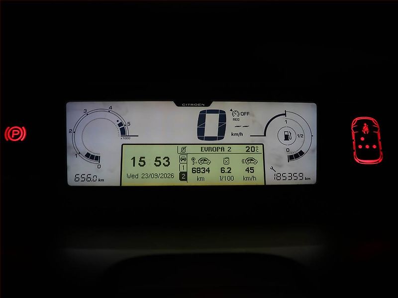 Citroën C4 Picasso (2011) 1.6 HDi, 7 míst, oblíbený vůz - fotka 10 z 17