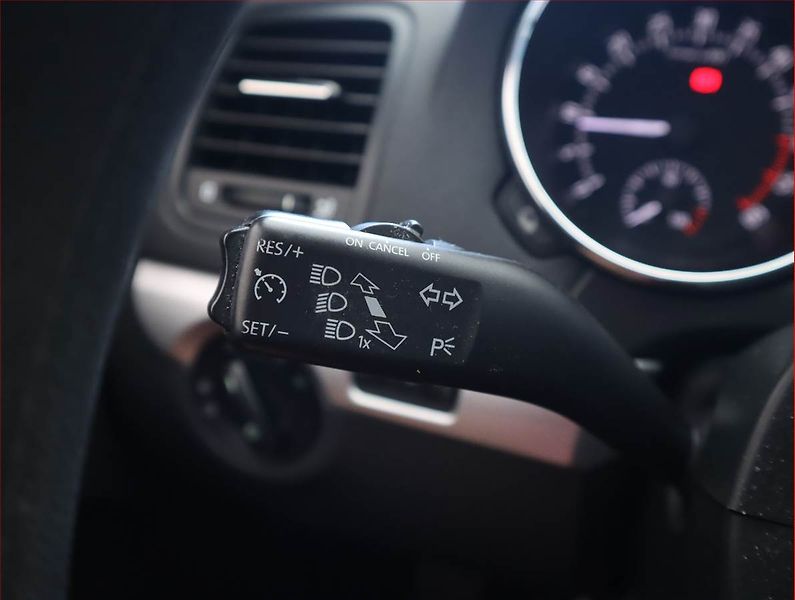Škoda Yeti (2014) 2.0 TDI, 4X4, Tempomat - fotka 16 z 17