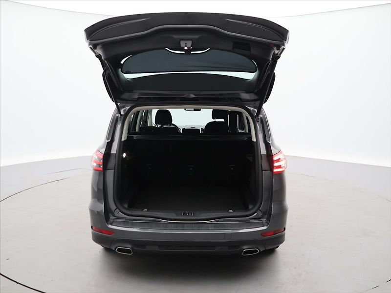 Ford S-MAX 2,0 TDCI 132kW Titanium - fotka 9 z 34