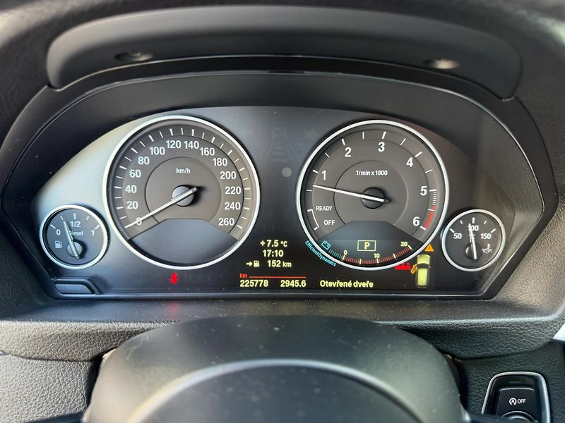 BMW Řada 3 (2014) + 335d + X-DRIVE + HEAD UP +  - fotka 18 z 24