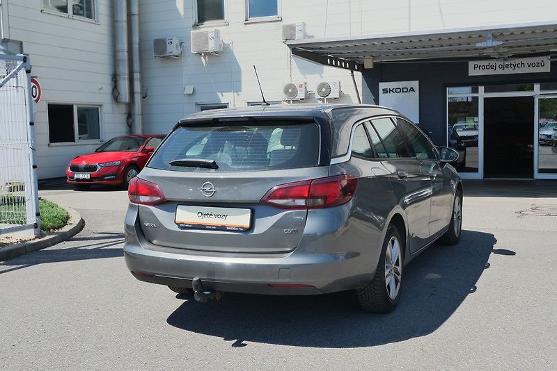 Opel Astra - fotka 2 z 6
