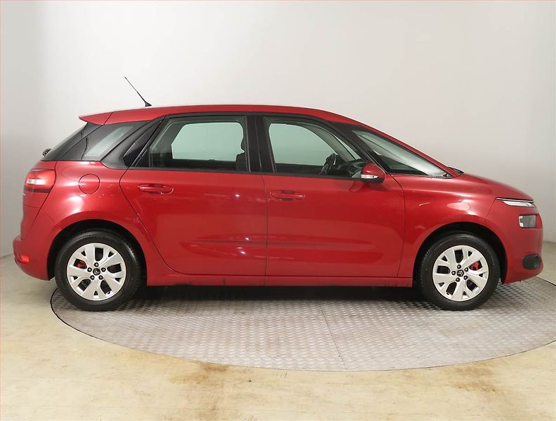 Citroën C4 Picasso (2016) 1.6 BlueHDi, Tempomat - fotka 6 z 21