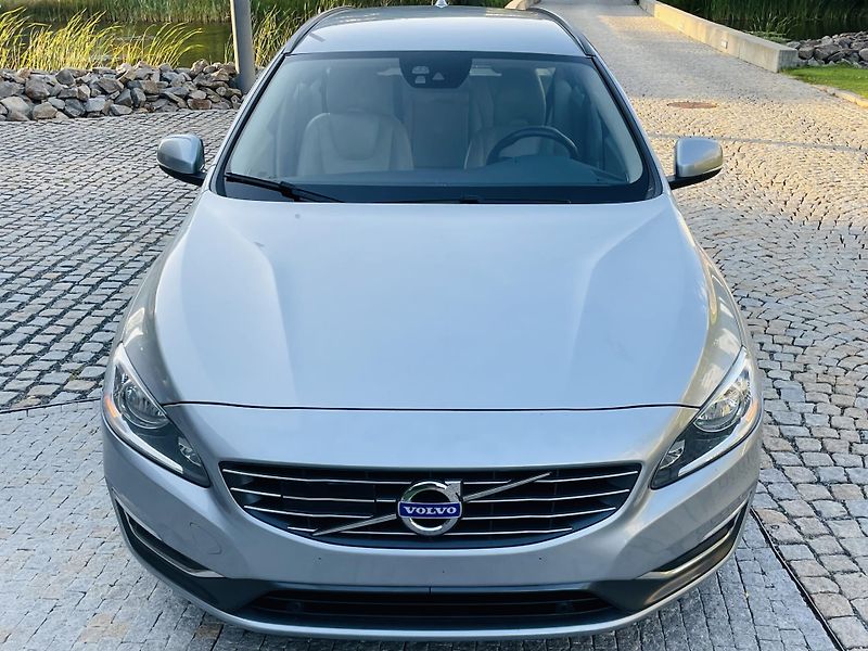 Volvo V60 2.0D4 5V AUTOMAT KAMERA TAŽNÉ - fotka 6 z 43