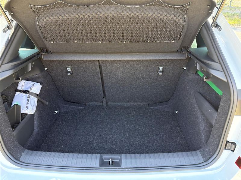 Škoda Kamiq 1,5 TSI 110 kW DSG Monte Carlo - fotka 31 z 36