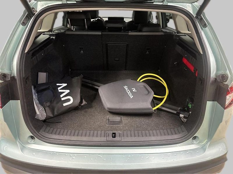 Škoda Enyaq 150kw, iV80 19ALU TZ SOH 96% - fotka 5 z 6