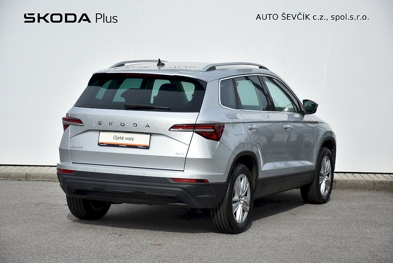 Škoda Karoq (2025) Top Selection 2.0 TDI 110kW 4x - fotka 2 z 34