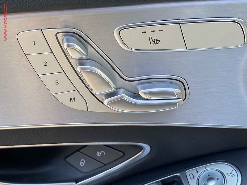 Mercedes-Benz Třídy C (2017) 2.0T C200, Avantgarde, LED - fotka 12 z 18