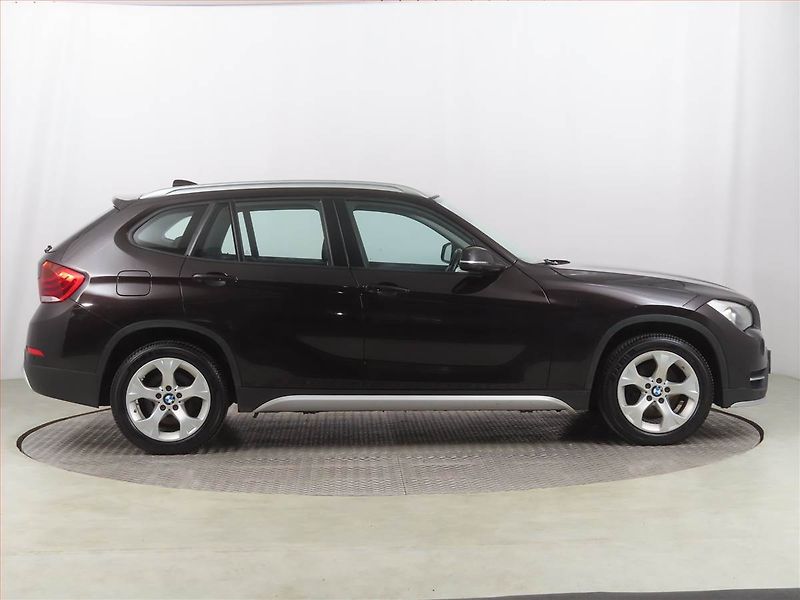 BMW X1 (2014) xLine xDrive18d, 4X4 - fotka 6 z 21