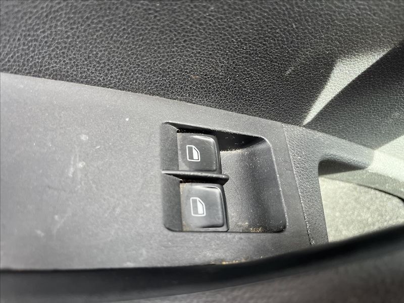 Škoda Octavia 1,6 TDi AMBIENT KLIMA STK 1/28 - fotka 27 z 34