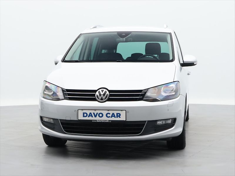Volkswagen Sharan 2,0 TDI 135kW Comfortline DSG - fotka 2 z 39