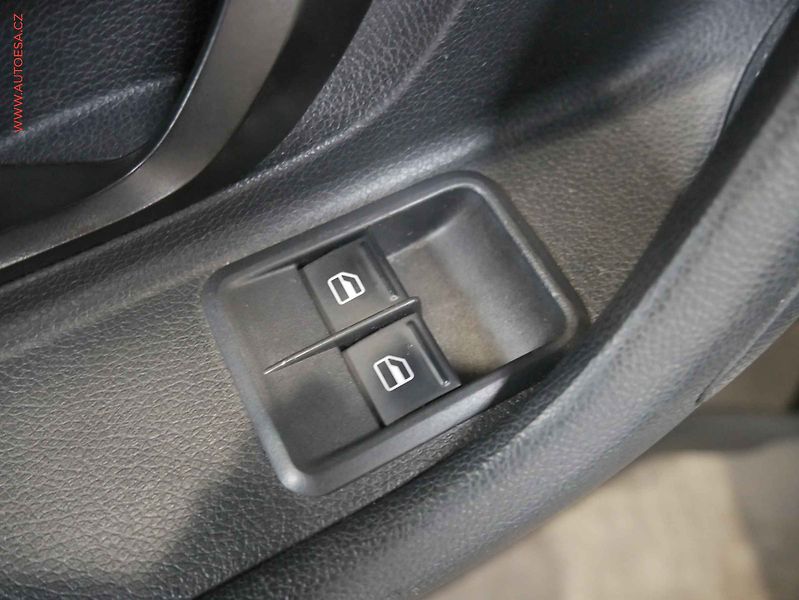 Škoda Roomster (2010) 1.6 TDi, ČR, AC, tempo - fotka 16 z 17