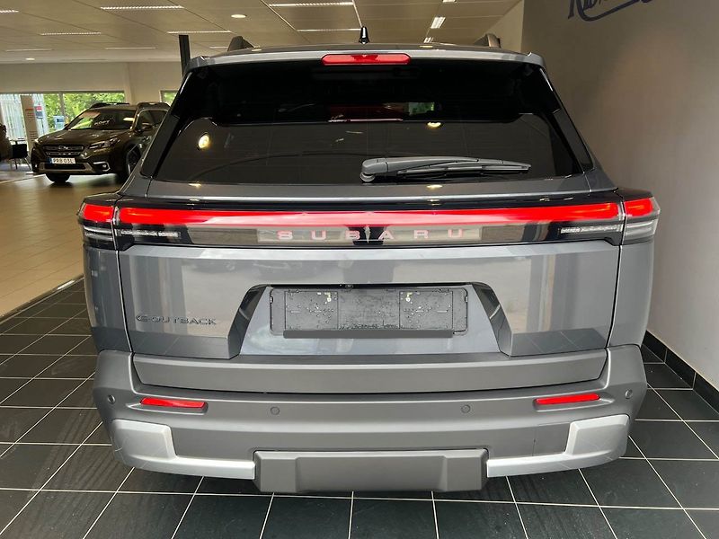Subaru E-Outback 74.7 kWh AWD Limited - fotka 5 z 16