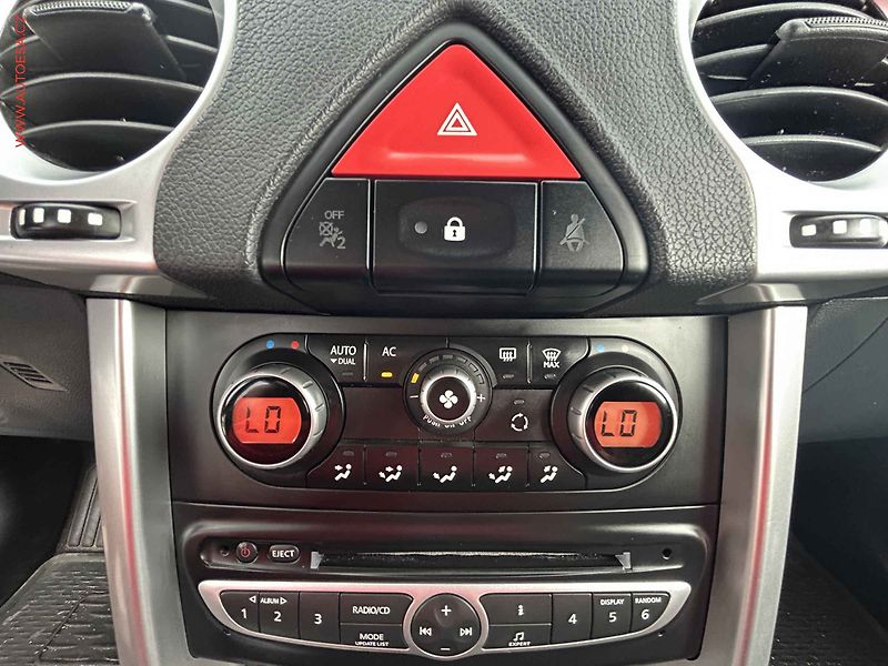 Renault Koleos (2009) 2.0 dCi 4x4, ČR, autoAC - fotka 15 z 18