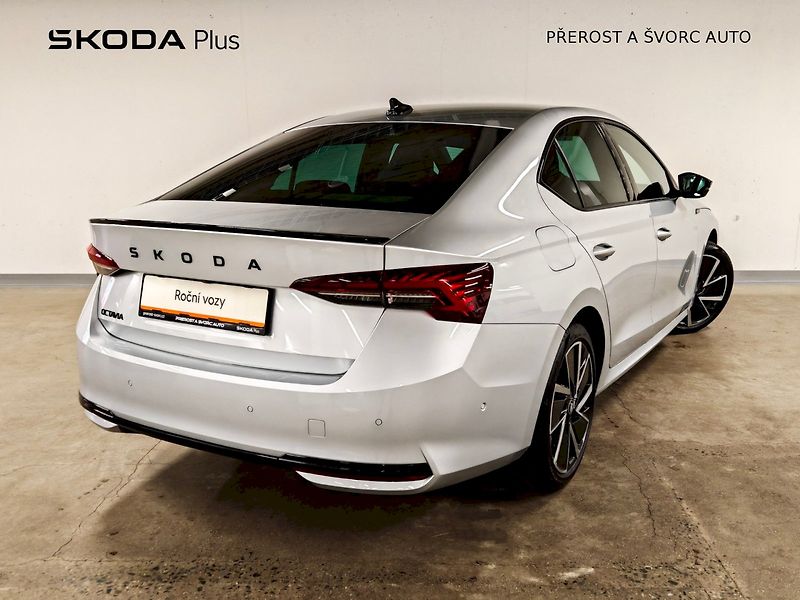 Škoda Octavia (2025) 1.5 TSI 110 kW Sportline - fotka 2 z 33