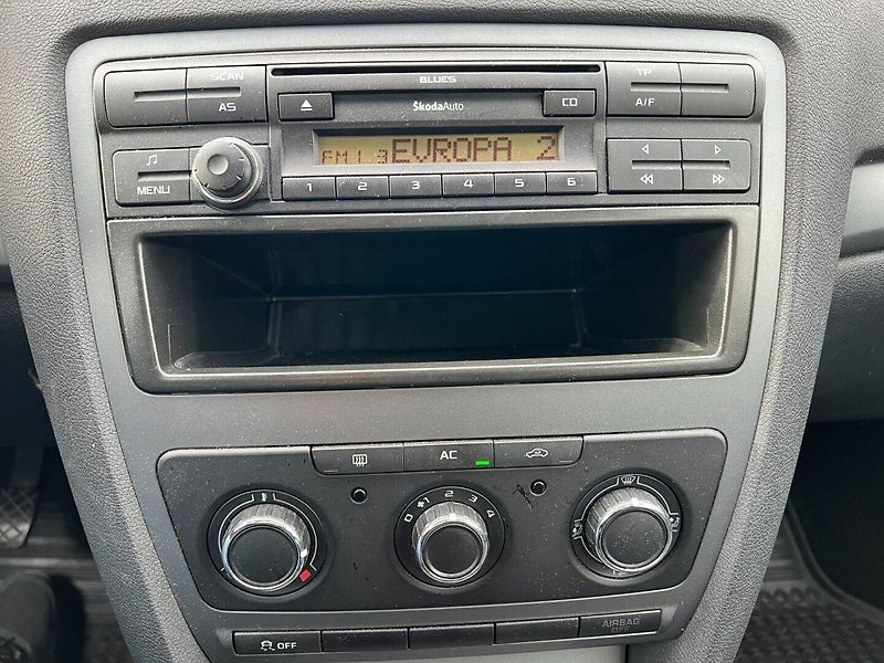 Škoda Octavia (2013) 1.6TDi 77kW! 2x kola! - fotka 13 z 17