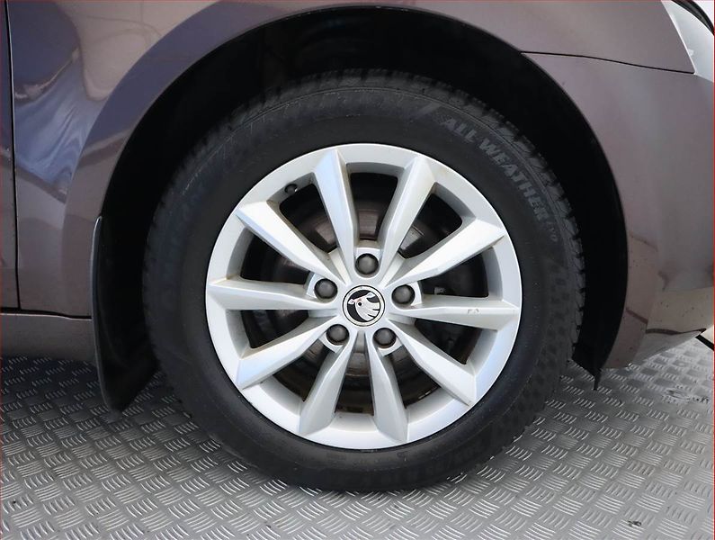 Škoda Octavia (2016) Ambition 1.6 TDI, Serv.kniha - fotka 15 z 19