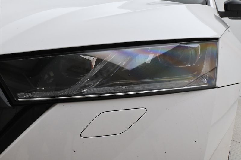 Škoda Octavia 2,0 TDI 110 kW SportLINE Záruk - fotka 30 z 32