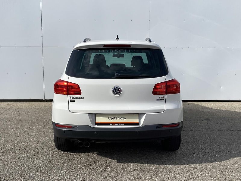 Volkswagen Tiguan 1,4 TSI 90 kW Trend & Fun - fotka 6 z 26