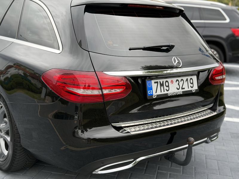 Mercedes-Benz Třídy C (2015) 200d 100 kW / tažné - fotka 11 z 23