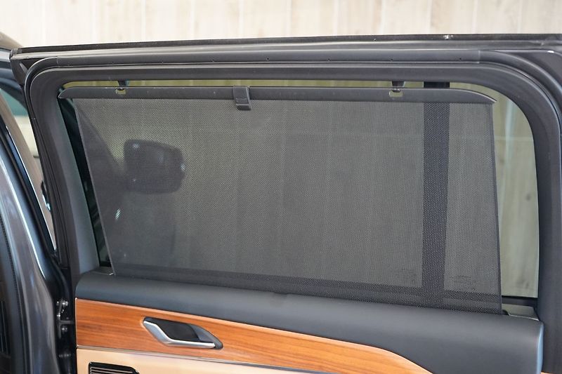 Jeep Grand Cherokee Summit Reserve L - fotka 29 z 71