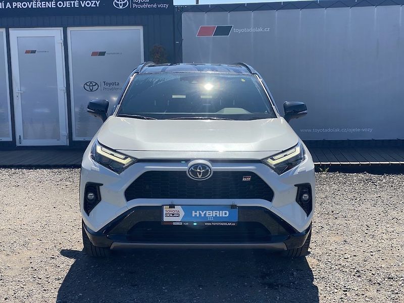 Toyota RAV4 2.5HEV, ČR-1m, GR Sport, 4x4 - fotka 3 z 20