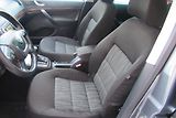 Škoda Octavia 2.0 TDI DSG AUT. KLIMA TAŽNÉ - náhled 17