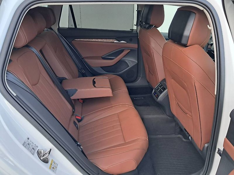 Škoda Superb (2024) COMBI IV L&K 2.0 TDI / 110 kW - fotka 25 z 32