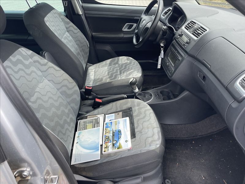 Škoda Roomster 1,4 MPi Klima ESP Tempomat, po - fotka 13 z 32
