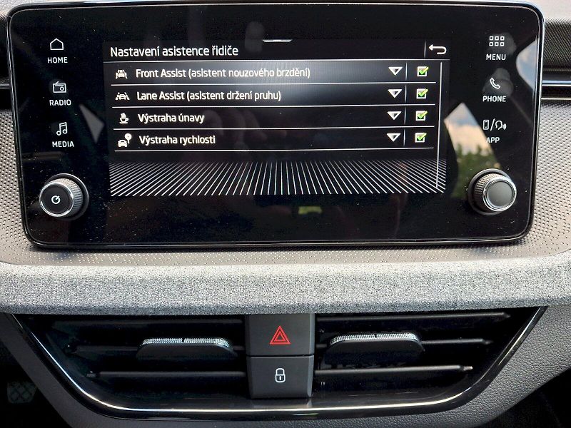 Škoda Scala (2025) Selection 1,0TSi 85kW - fotka 10 z 31