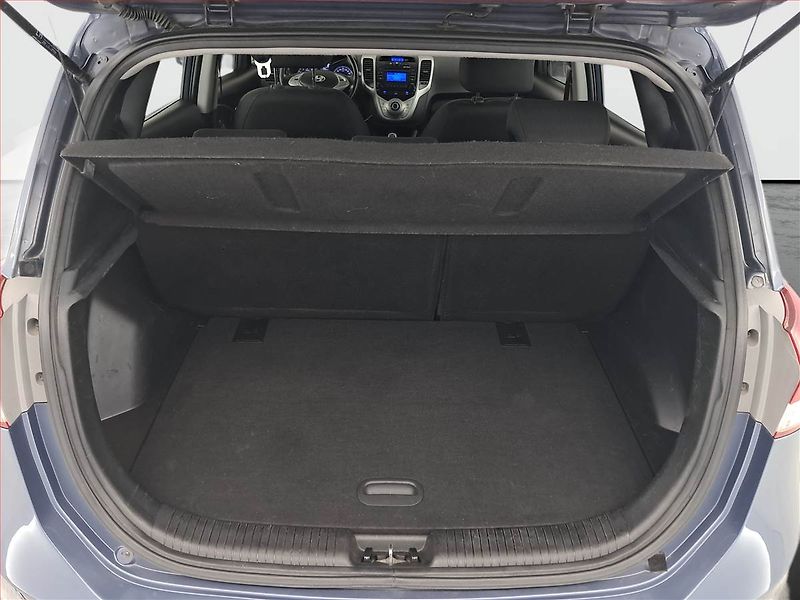 Hyundai ix20 (2013) 1.6 CVVT - fotka 14 z 16