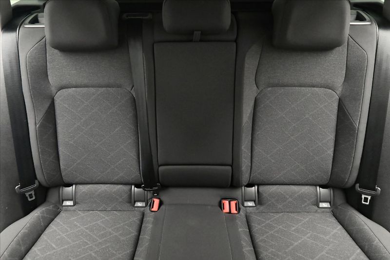 Volkswagen Golf 2,0 TDI 110 kW DSG Life Záruka - fotka 27 z 30