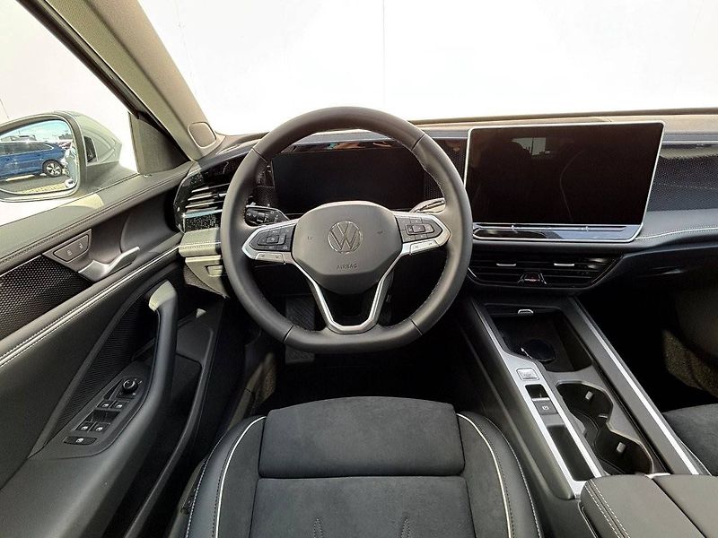 Volkswagen Passat (2026) Life 7DSG mHEV 1,5eTSI - fotka 6 z 7