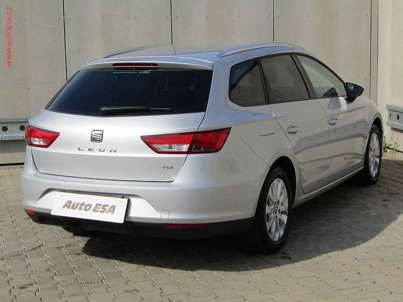 Seat Leon (2017) 2.0 TDi, DSG, navi - fotka 4 z 15