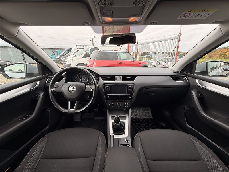 Škoda Octavia 2,0 TDI 110kW 6KVALT - fotka 24 z 32
