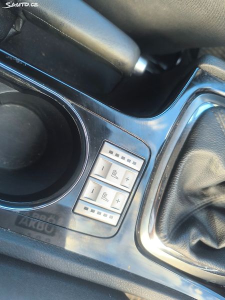 Ford Mondeo 2.0TDCI,KRÁSNÉ,125TKM,1MAJ91L - fotka 12 z 28
