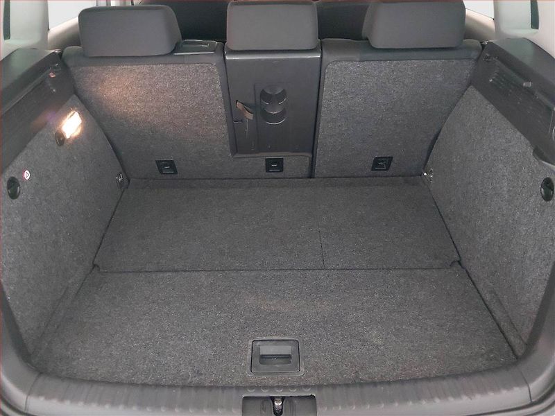 Volkswagen Tiguan (2010) R-Line 2.0 TSI, 4X4, Automat - fotka 14 z 18