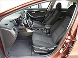 Hyundai i30 1,6i 88kW - náhled 15