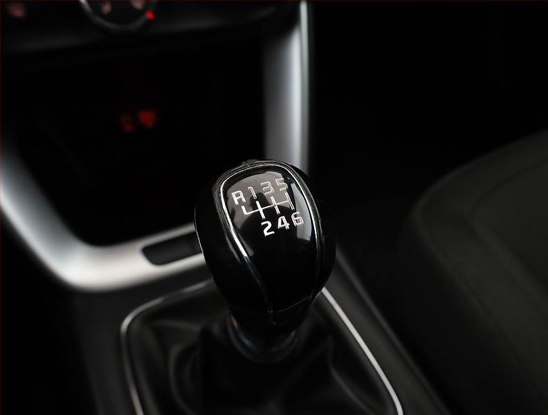 Kia Ceed (2018) 1.6 GDI, Serv.kniha, Tempomat - fotka 11 z 13