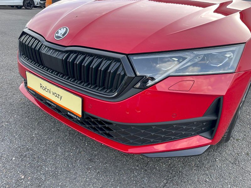 Škoda Octavia (2025) COMBI SPORTLINE 1,5 TSI M-HEV - fotka 6 z 50