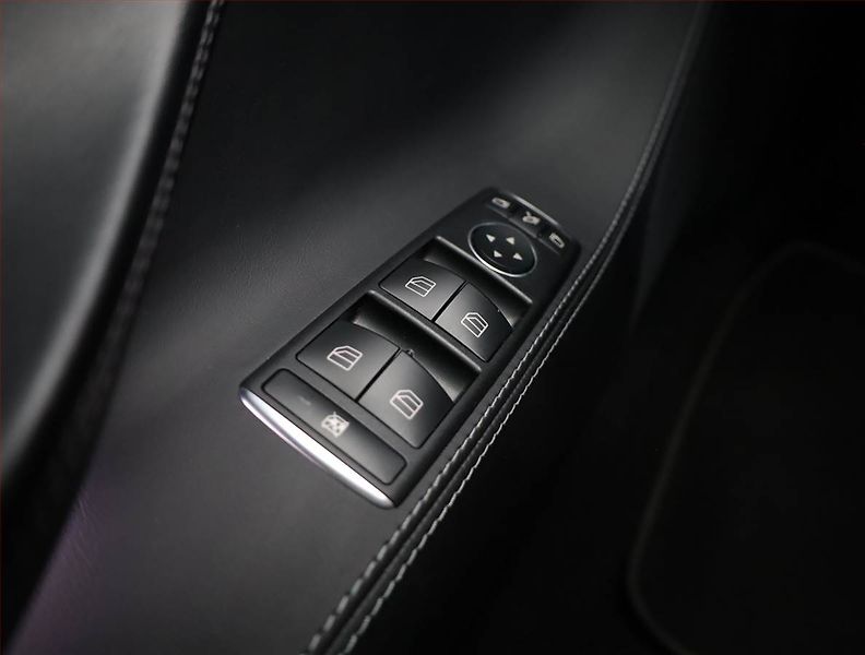 Tesla Model S (2018) 75D - fotka 18 z 27
