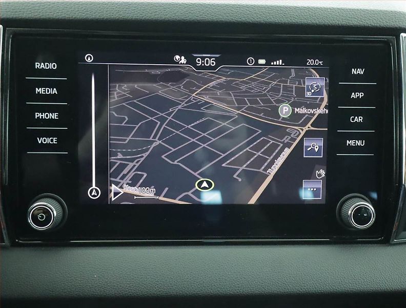 Škoda Karoq (2023) 1.5 TSI - fotka 20 z 23