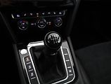 Volkswagen Passat (2016) Highline 2.0 TDI, Serv.kniha - náhled 11