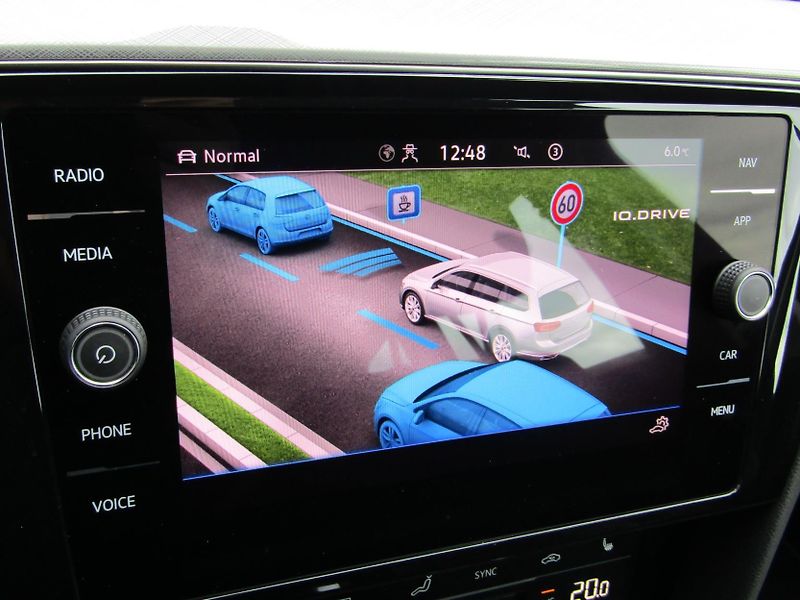 Volkswagen Passat Business 2.0 TDI 110KW DSG Var - fotka 28 z 30
